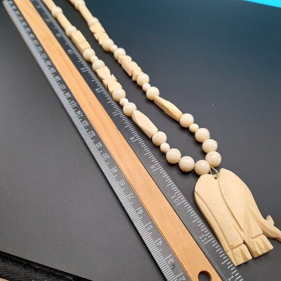 Vintage Carved Elephant Necklace, Carved Long Beads, Acrylic Round Beads - Picture 11 of 12